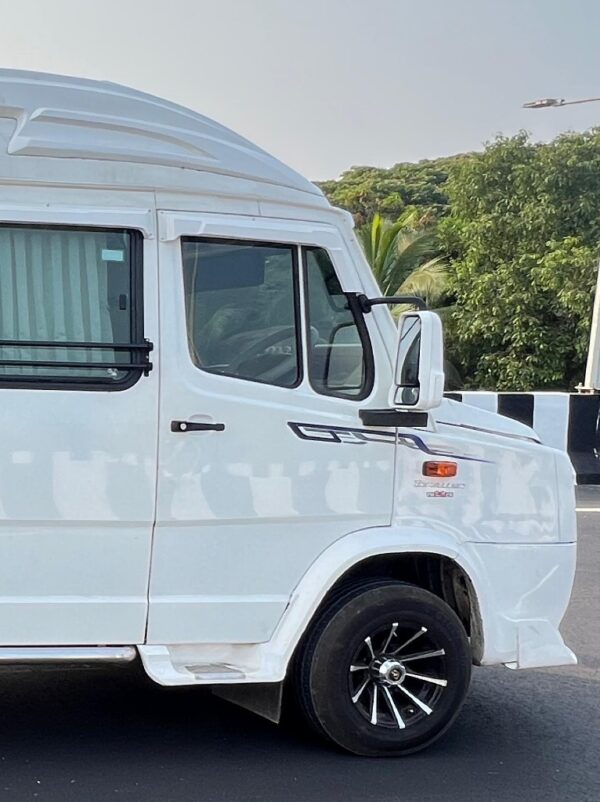 Luxury Tempo Traveler 12 Seat
