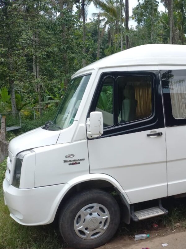 Luxury Tempo With Sleeper Bed