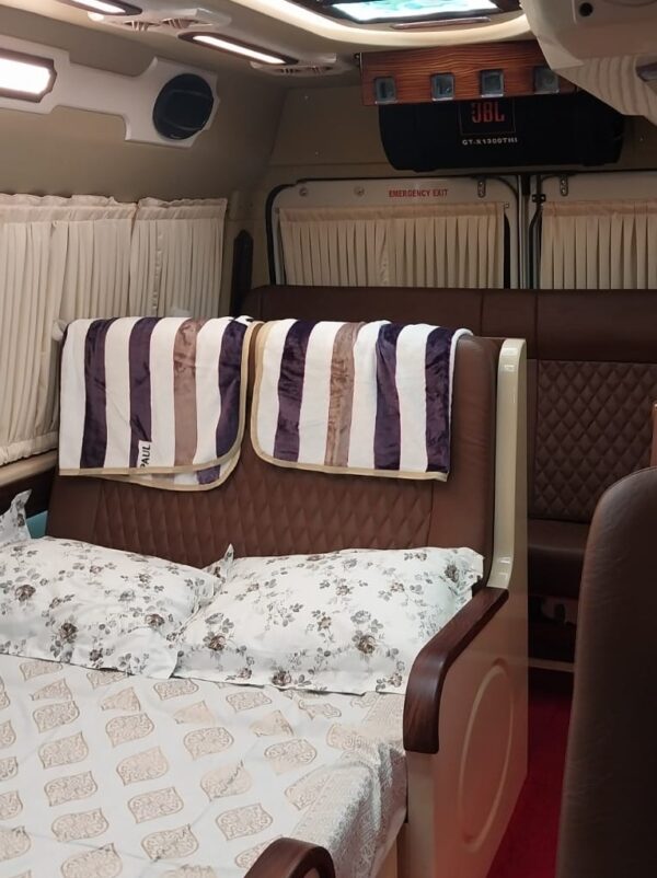Luxury Tempo With Sleeper Bed - Image 4